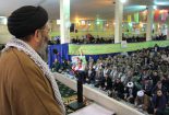 غربیها بدلیل ترویج انقلاب اسلامی وجهانی شدن انقلاب وبدین طریق به پایان رسیدن عمر حکومت استعماری خود می ترسند