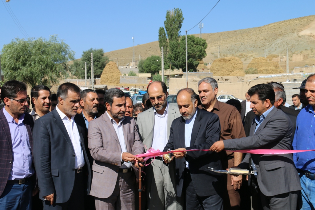افتتاح طرح های عمرانی، خدماتی و تولیدی در هفته دولت در شهرستان خوی