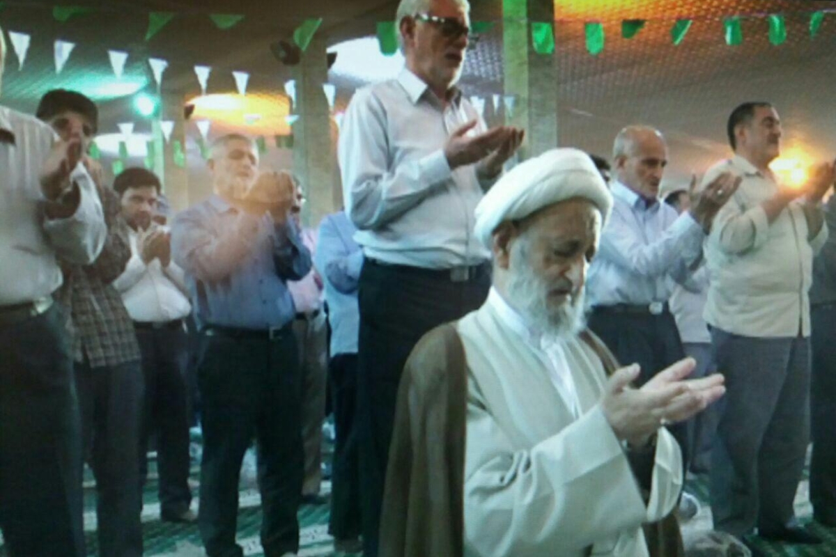 نماز عید سعید قربان در خوی اقامه شد نماز عید سعید قربان با شرکت هزاران نفر از مردم مؤمن و ولایتمدار شهر دارالمؤمنین خوی، در مصلای نمازجمعه این شهرستان اقامه شد