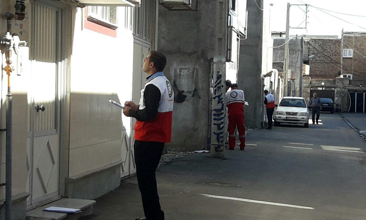 مرحله دوم طرح خادم با حضور ۴۰ نفر از امدادگران این شهرستان در مناطق محروم و آسیب پذیر شهرستان خوی در حال اجرا است