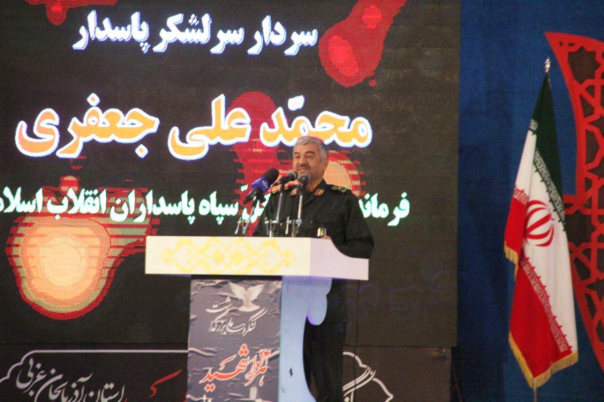 امنیت ایران اسلامی توطئه های دشمنان را خنثی کرده است/ ایادی استکبار ناتوان از ایجاد ناامنی در منطقه هستند/ شهدا چراغ نورانی راه هدایتند
