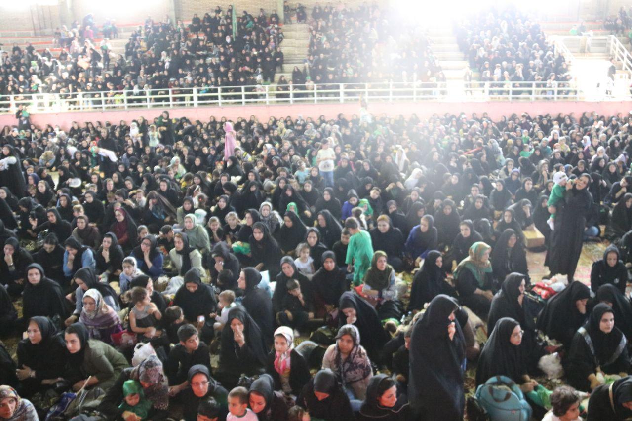 تجمع بزرگ شیرخوارگان حسینی در خوی