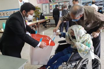 حماسه حضور مردم شهرستان خوی در پای صندوق های رای+گزارش تصویری