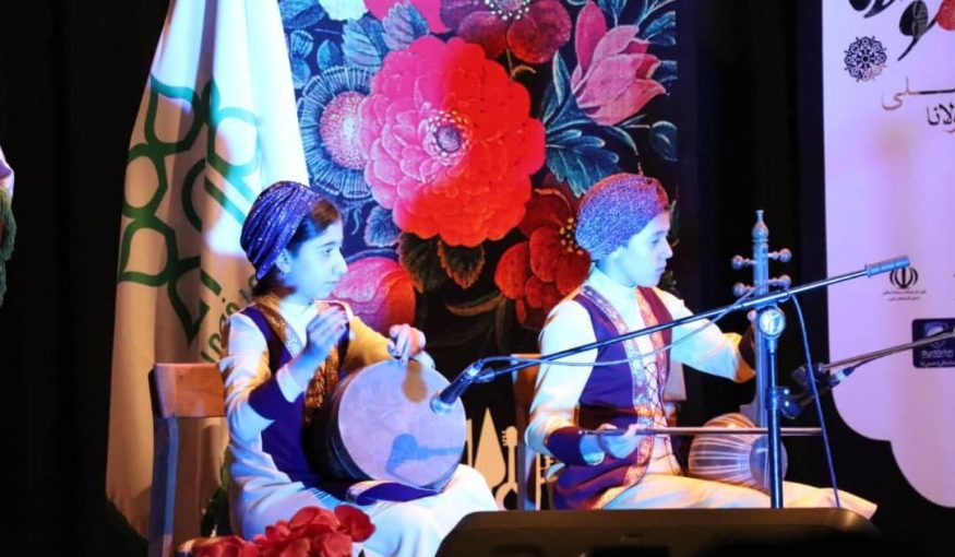 اجرای گروههای موسیقی در اختتامیه چهارمین جشنواره ملی شمس و مولانا