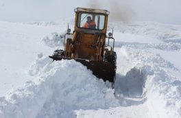 راه ۳۵ روستای مسدود شده با برف در خوی بازگشایی شد