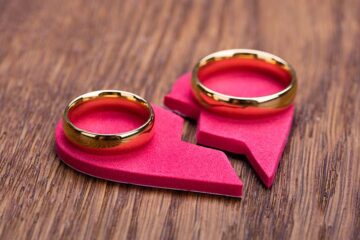 آمار طلاق در خوی نسبت به سال گذشته ۱۵ درصد افزایش یافته است