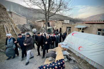 بازدید رئیس کل دادگستری آذربایجان غربی از مناطق زلزله زده خوی+تصاویر