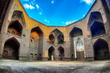 مسجد مطلب خان خوی بزرگترین مسجد بدون سقف ایران