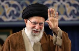 رهبر انقلاب اسلامی در خطبه‌های نماز عید سعید فطر بر سه راهبرد اساسی تأکید کردند