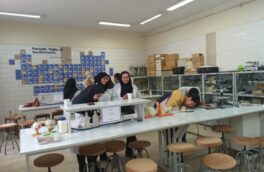 رقابت دانش‌آموزان خویی در لیگ علمی پایا
