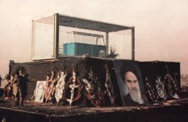 رحلت امام خمینی آغاز راه عزت امت بود