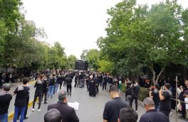 عزاداری مردم شهرستان خوی در عاشورای حسینی
