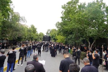 عزاداری مردم شهرستان خوی در عاشورای حسینی