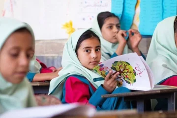 ۷۰هزار دانش‌آموز تحصیل را در خوی آغاز می کنند