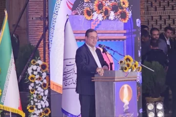 شمس باید موتور گردشگری آذربایجان‌غربی شود